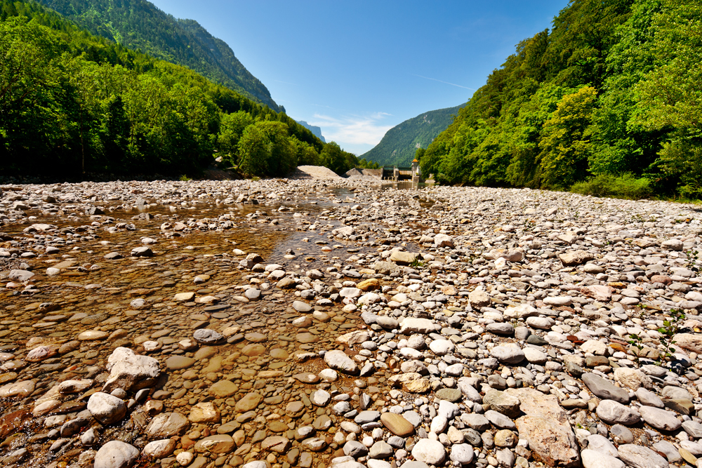 Em todo o mundo, os leitos dos rios estão quase secando - especialmente em regiões nas quais a água subterrânea foi extraída por muitos anos. Foto: George - stock.adobe.com