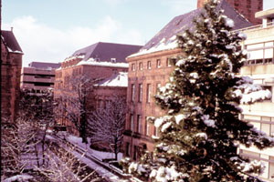 Öffnungs- und Schließzeiten der Universitätsgebäude über den Jahreswechsel 2012/13
