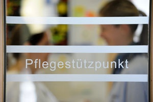 Erste Freiburger Pflegewissenschaftler feiern Abschluss