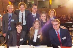 Freiburger Jurastudierende belegen beim Philip C. Jessup Moot Court in Trier den zweiten Platz